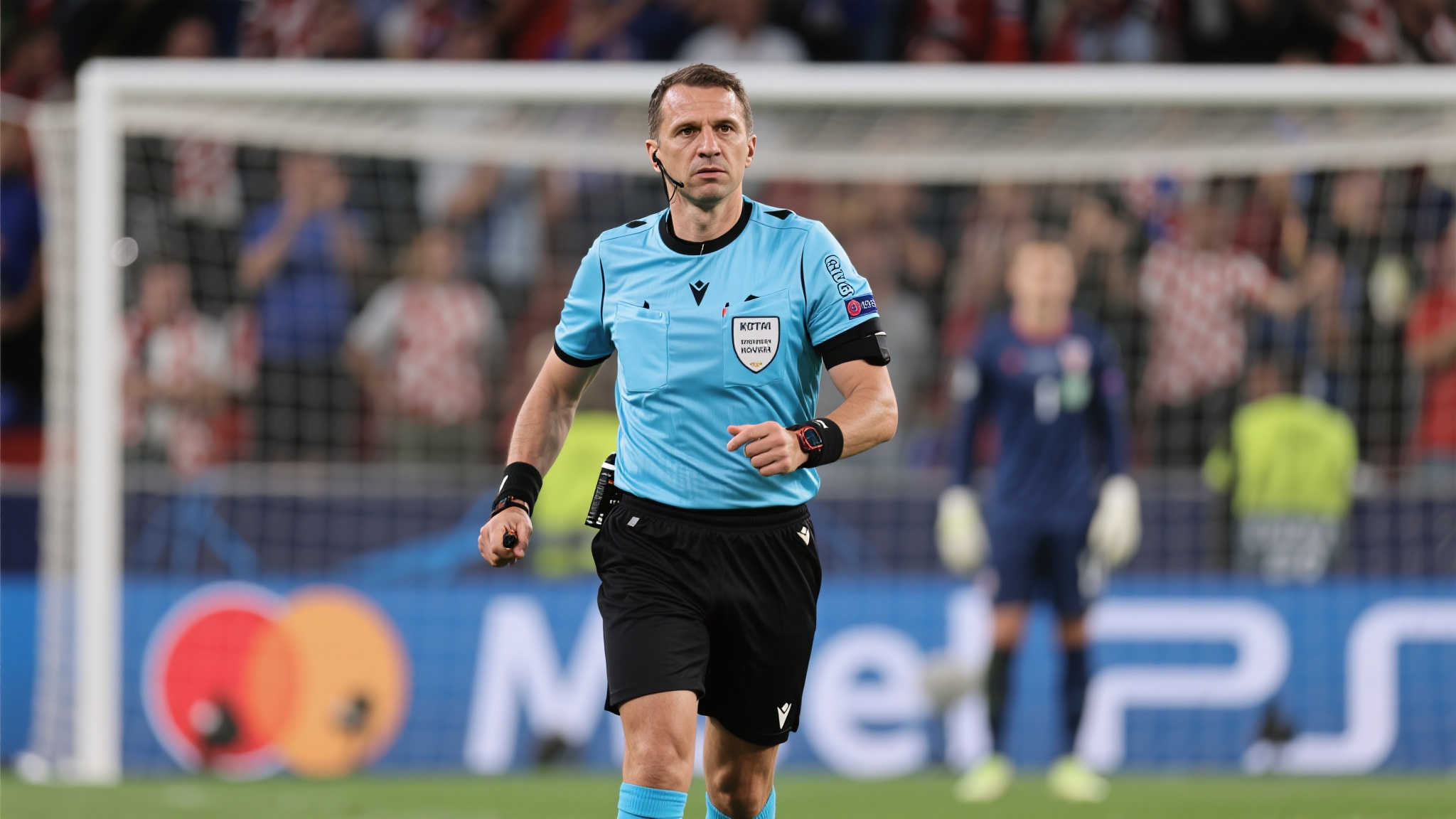 执法欧冠决赛后,科瓦奇再掌巴黎对阵马竞之战 克罗地亚籍主裁判达米尔·科瓦奇以其公正和精准闻名于